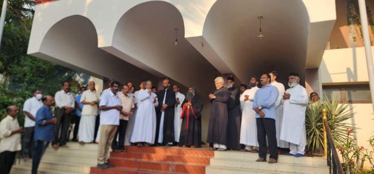 അടൂർ വൈദീക ജില്ലയുടെ ആഭിമുഖ്യത്തിൽ നാല്പതാം വെളിയാഴ്ച്ച നടത്തുന്ന കുരിശിന്റെ വഴി