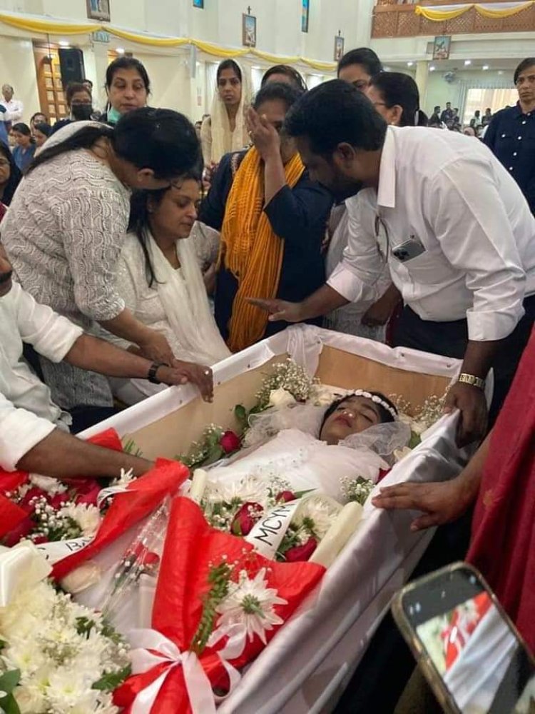 സേറാ മോൾക്ക്‌ ബഹ്‌റൈൻ കത്തോലിക്ക സമൂഹം നൽകി